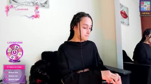 Angelica online show from December 19, 2025, 7:10 pm