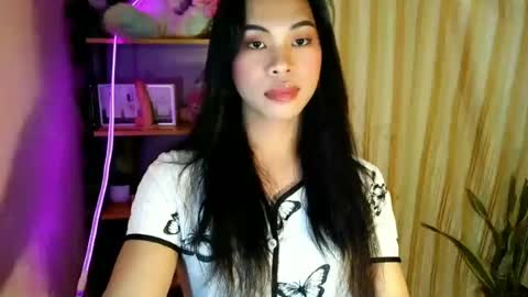 its_chloe20 online show from June 16, 2026, 1:58 pm