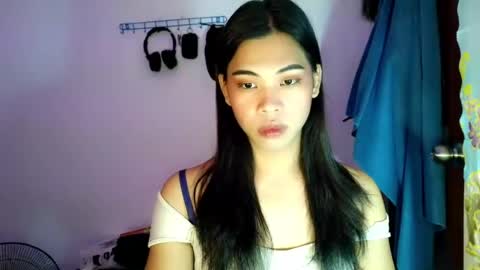 its_chloe20 online show from August 1, 2026, 1:43 pm