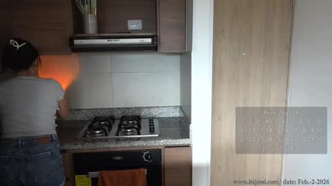 Jessi online show from February 2, 2026, 8:51 pm