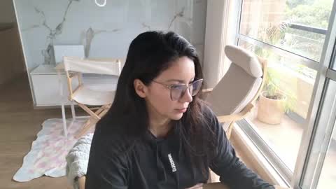 Jessi online show from May 11, 2026, 8:28 pm