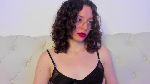 Snapshot of its_marie chatting on February 7, 2025, 1:32 pm Maria online show from February 7, 2025, 1:32 pm