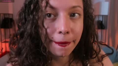 Snapshot of its_marie chatting on October 8, 2025, 5:43 pm Maria online show from October 8, 2025, 5:43 pm