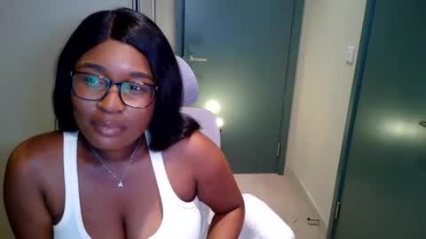 itsanna_b online show from July 1, 2026, 12:56 am