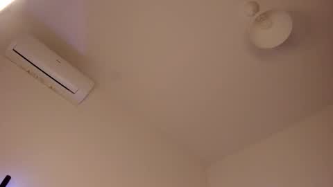 Snapshot of itsbellax chatting on November 3, 2025, 1:45 pm Isabella online show from November 3, 2025, 1:45 pm