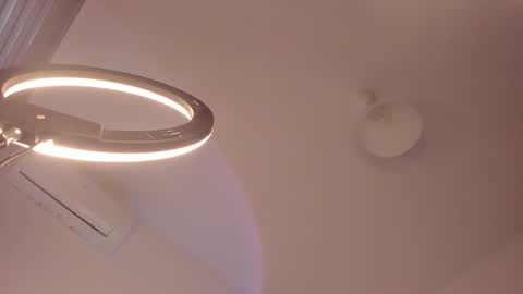 Snapshot of itsbellax chatting on December 3, 2025, 1:09 pm Isabella online show from December 3, 2025, 1:09 pm