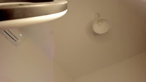 Snapshot of itsbellax chatting on December 22, 2025, 4:59 pm Isabella online show from December 22, 2025, 4:59 pm