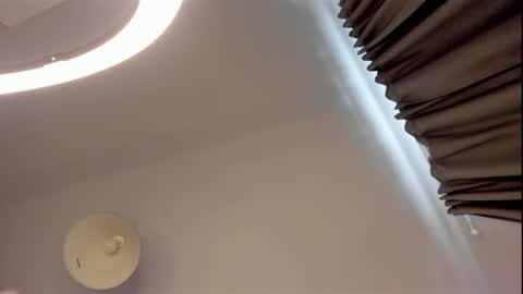 Snapshot of itsbellax chatting on February 5, 2026, 11:15 am Isabella online show from February 5, 2026, 11:15 am