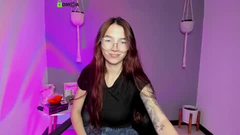 Snapshot of itscamill chatting on February 18, 2025, 2:05 am camill online show from February 18, 2025, 2:05 am