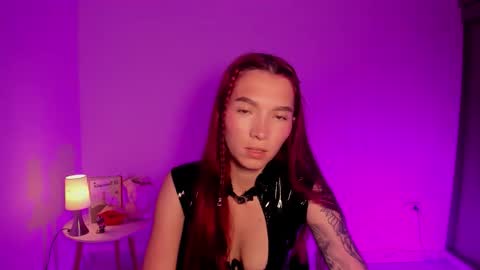 Snapshot of itscamill chatting on September 17, 2025, 1:18 am camill online show from September 17, 2025, 1:18 am