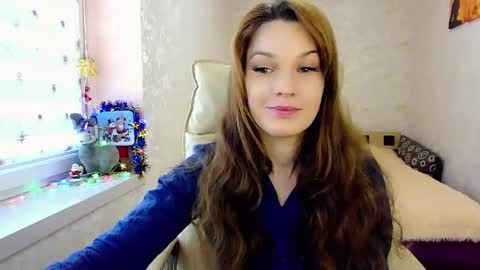 Snapshot of itslunaday chatting on December 14, 2024, 11:39 am itslunaday online show from December 14, 2024, 11:39 am