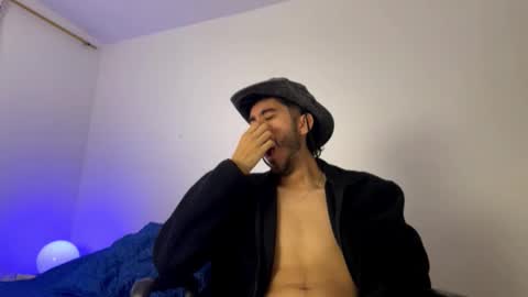 Snapshot of itsmartin_ chatting on March 3, 2026, 1:39 pm itsmartin_ online show from March 3, 2026, 1:39 pm