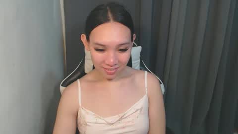 itsmehotqueen online show from October 1, 2025, 7:36 am