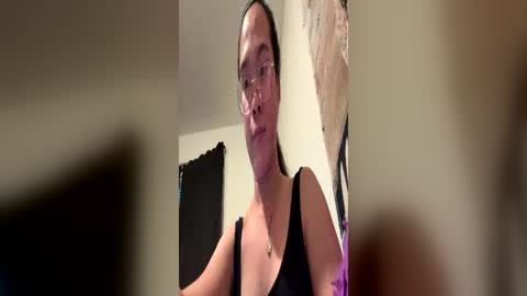 itsmelily05 online show from July 8, 2026, 12:59 am
