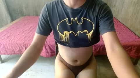 itsmelily05 online show from July 9, 2026, 2:59 am
