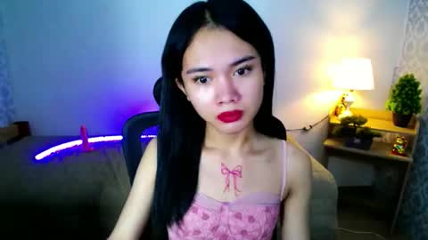 itsmeloveypinay online show from October 7, 2025, 10:56 am