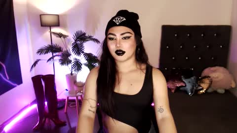 Snapshot of itsmemoiraa69 chatting on March 1, 2026, 1:35 pm itsmemoiraa69 online show from March 1, 2026, 1:35 pm