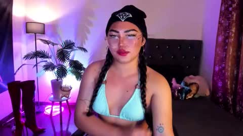 itsmemoiraa69 online show from April 13, 2026, 11:37 am