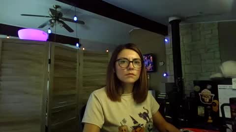 Snapshot of itsmesophie_x chatting on October 13, 2025, 4:40 pm ItsMeSophie X online show from October 13, 2025, 4:40 pm
