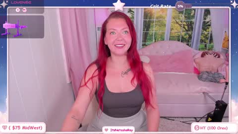 ItsNatashaRay online show from October 17, 2025, 3:47 pm