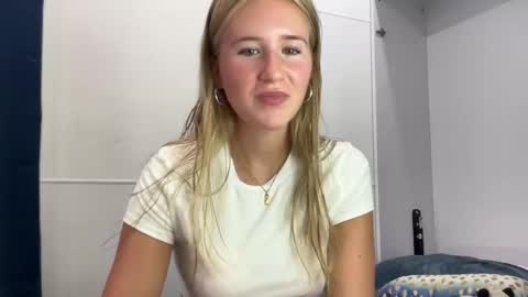Snapshot of itsssosierra chatting on January 25, 2025, 3:30 am Sierra online show from January 25, 2025, 3:30 am