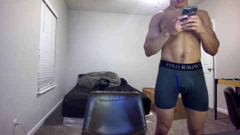 Snapshot of itstarzan chatting on December 10, 2024, 12:28 am TARZAN online show from December 10, 2024, 12:28 am