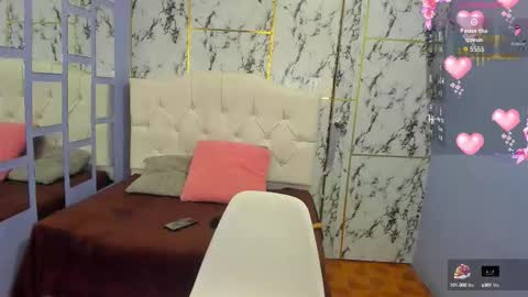 Itsuki N online show from October 14, 2025, 1:34 pm