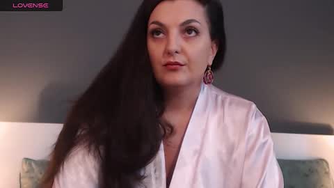 Melissa Khaan online show from November 7, 2025, 10:15 am