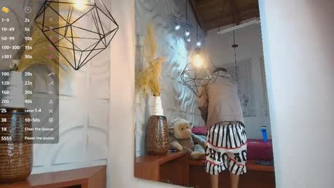 itszairen online show from April 6, 2026, 5:19 am