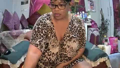 Snapshot of itumeleng74 chatting on September 23, 2025, 5:43 am itumeleng74 online show from September 23, 2025, 5:43 am