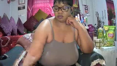 itumeleng74 online show from November 11, 2025, 7:08 am