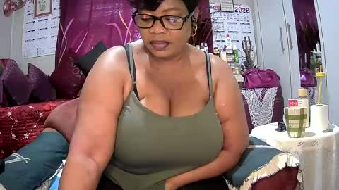 itumeleng74 online show from July 15, 2026, 6:18 am