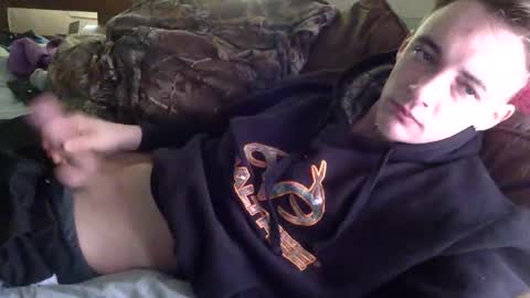 Snapshot of itzd123 chatting on February 19, 2026, 5:42 pm itzd123 online show from February 19, 2026, 5:42 pm