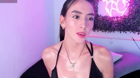 Snapshot of itzel_geneva chatting on February 7, 2026, 12:42 pm Itzel online show from February 7, 2026, 12:42 pm