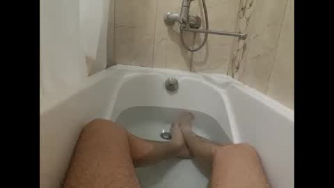 Snapshot of ivanes888 chatting on January 16, 2026, 6:01 pm Mickey online show from January 16, 2026, 6:01 pm