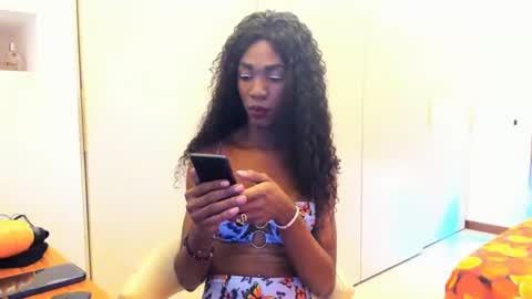 ivanaskats online show from December 6, 2024, 10:49 am