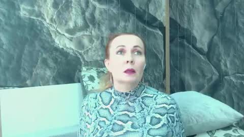 Snapshot of ivettasplash chatting on February 9, 2026, 3:21 am IrennaSplash online show from February 9, 2026, 3:21 am