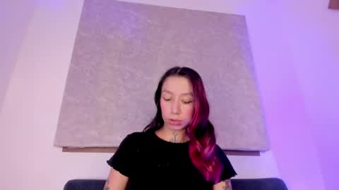 Ivonne  online show from April 13, 2026, 12:32 pm