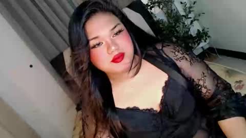 Ivory Cat RAWR online show from January 13, 2026, 6:51 am