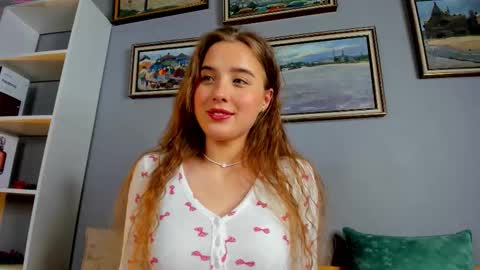 Snapshot of ivorytrace chatting on February 26, 2026, 12:59 pm ivorytrace online show from February 26, 2026, 12:59 pm