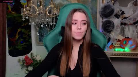 Snapshot of ivorywood_ chatting on October 29, 2025, 10:39 am ivorywood_ online show from October 29, 2025, 10:39 am