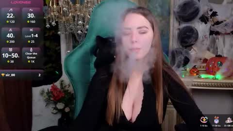 Snapshot of ivorywood_ chatting on November 9, 2025, 4:38 pm ivorywood_ online show from November 9, 2025, 4:38 pm