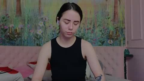 ivorywood_ online show from May 28, 2026, 6:27 pm