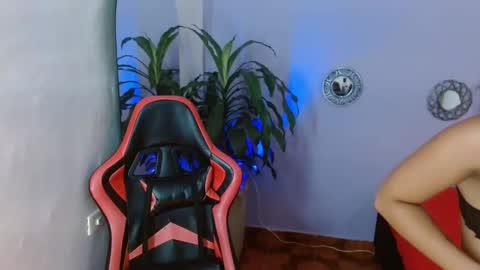 Snapshot of ivy_scorpio chatting on October 15, 2025, 6:13 am ivy_scorpio online show from October 15, 2025, 6:13 am