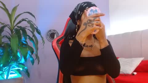 Snapshot of ivy_scorpio chatting on October 21, 2025, 8:59 am ivy_scorpio online show from October 21, 2025, 8:59 am