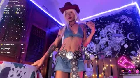 Ivy bank   online show from November 26, 2025, 7:59 pm