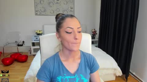 Snapshot of ivyfoxx_ chatting on March 11, 2025, 10:29 am IvyFox online show from March 11, 2025, 10:29 am