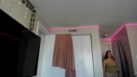 Ivy Heaven  Goddess  online show from June 19, 2026, 11:30 pm