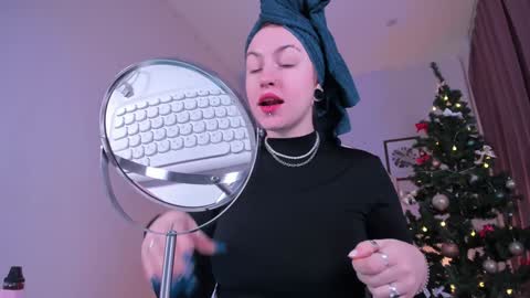 IVY - Follow me 3 online show from January 5, 2025, 6:35 am