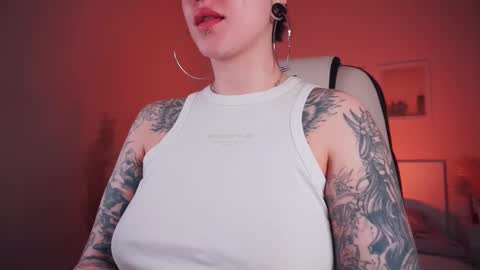 IVY - Follow me 3 online show from February 26, 2025, 7:53 am